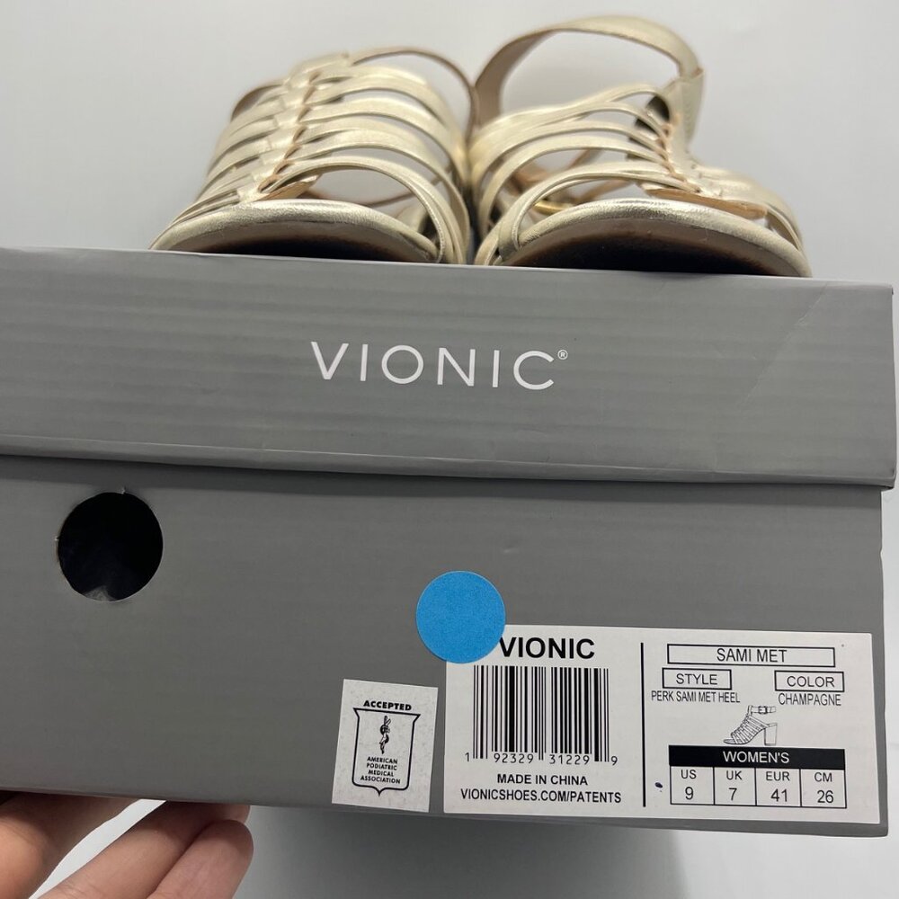 BRAND NEW Vionic Sami Sandall Heel in CHAMPAGNE. - Picture 3 of 4